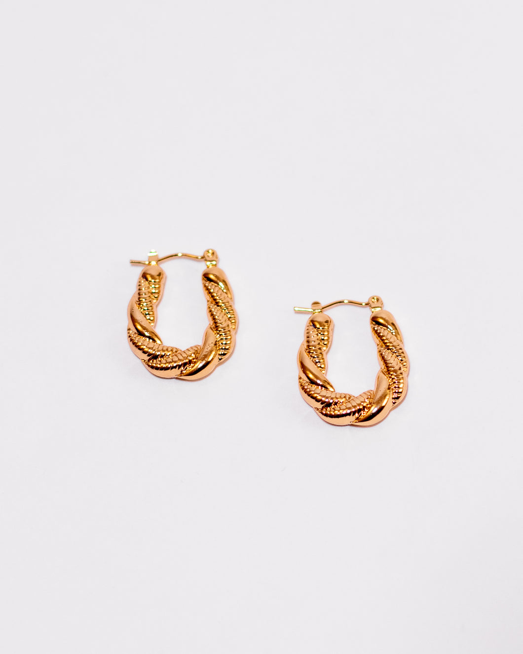 Intertwine Hoop