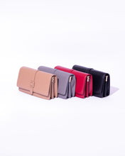 Load image into Gallery viewer, Perfect Picture Handbag
